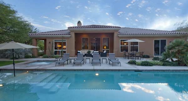 backyard pool & lounge chairs